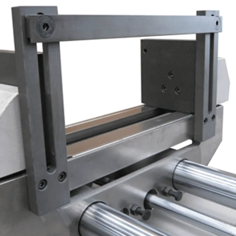 TC - Containment frame for bar cutting